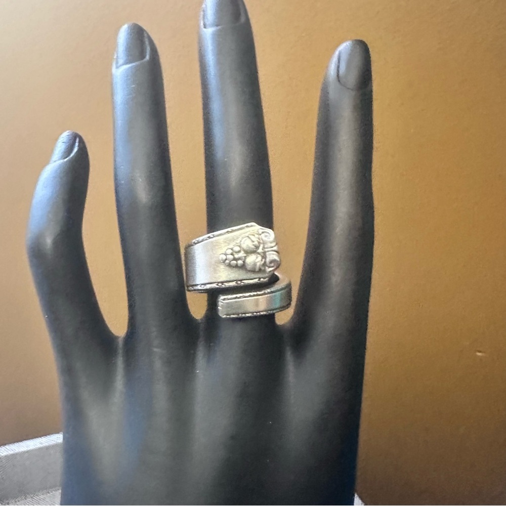 Emily silver tone spoon ring - Picture 13 of 14